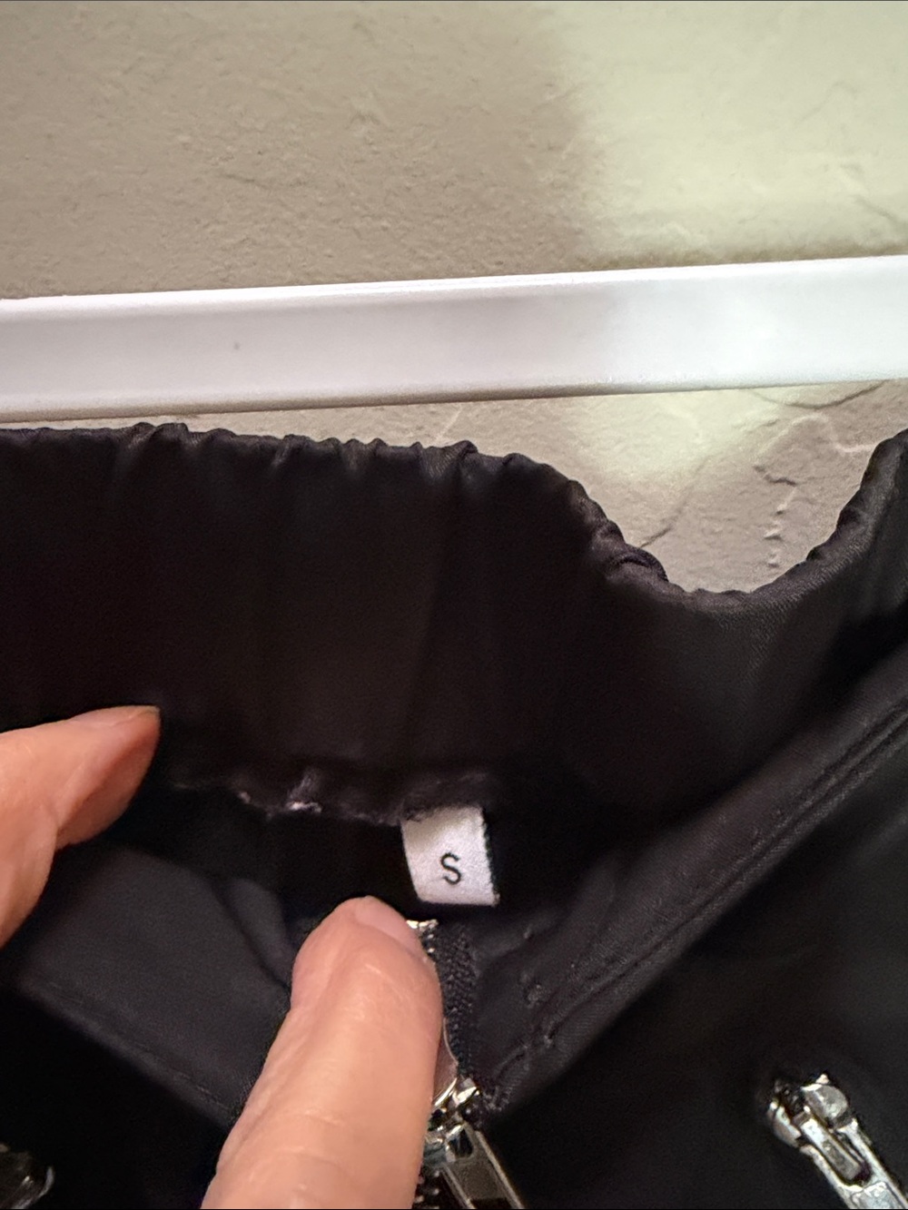 Mesh-Panel Jogger - Picture 3 of 5